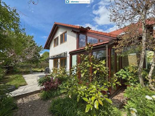 Haus zum Kauf 675.000 € 7 Zimmer 162,6 m² 660 m² Grundstück Leobendorf 2105