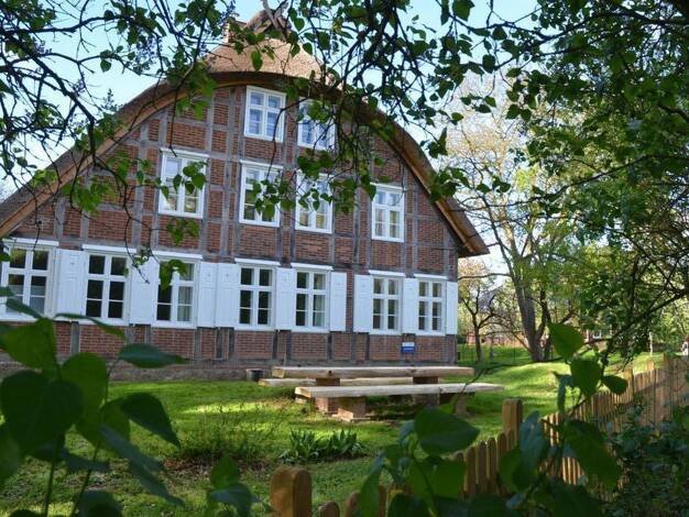 Haus zum Kauf provisionsfrei 750.000 € 8 Zimmer 189 m² 8.000 m² Grundstück Mödlich Lenzerwische 19309