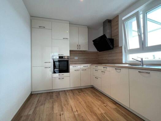 Wohnung zur Miete 1.600 € 3 Zimmer 104,9 m² 4. Geschoss frei ab 01.04.2026 Eschen Straße 3 Waldshut Waldshut-Tiengen 79761