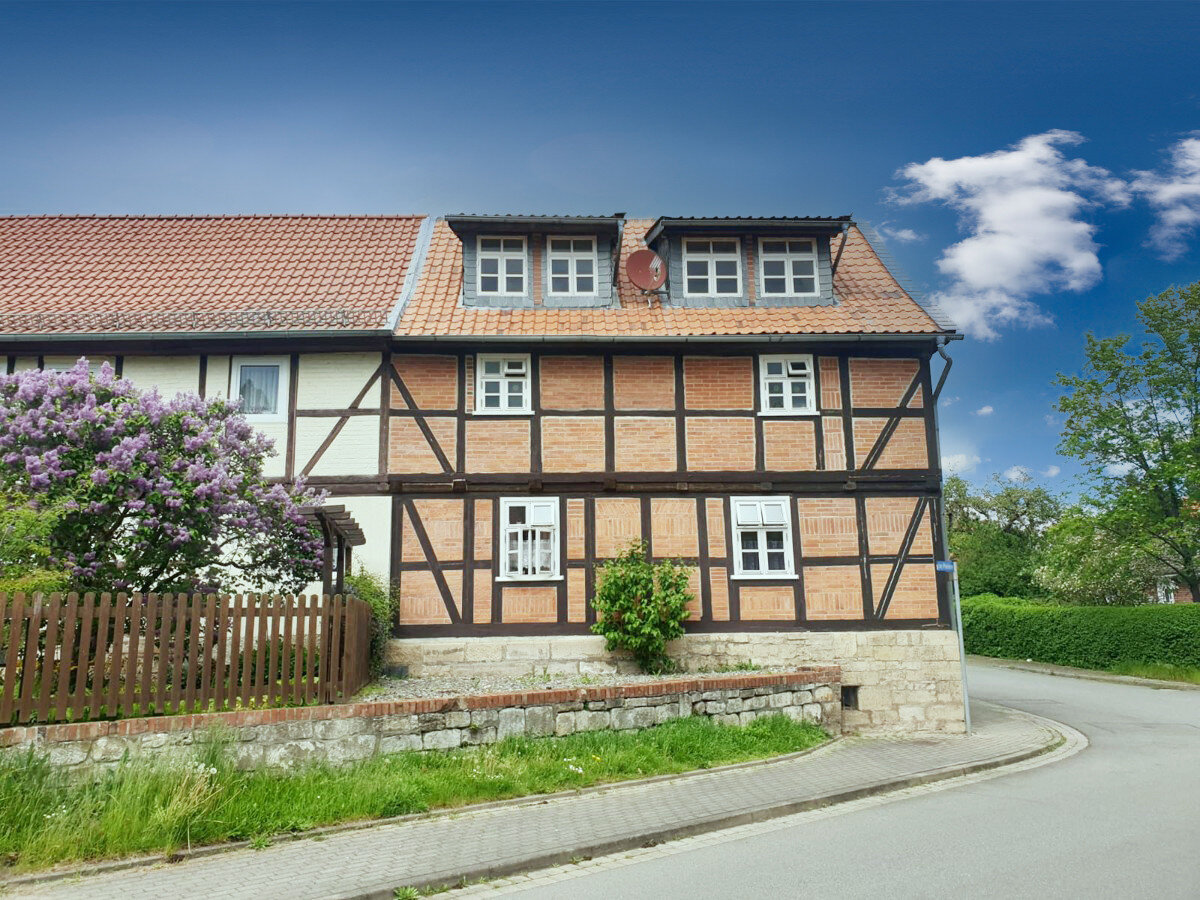 Mehrfamilienhaus zum Kauf 89.000 € 5 Zimmer 132 m²<br/>Wohnfläche 3.475 m²<br/>Grundstück Dedeleben Huy 38836