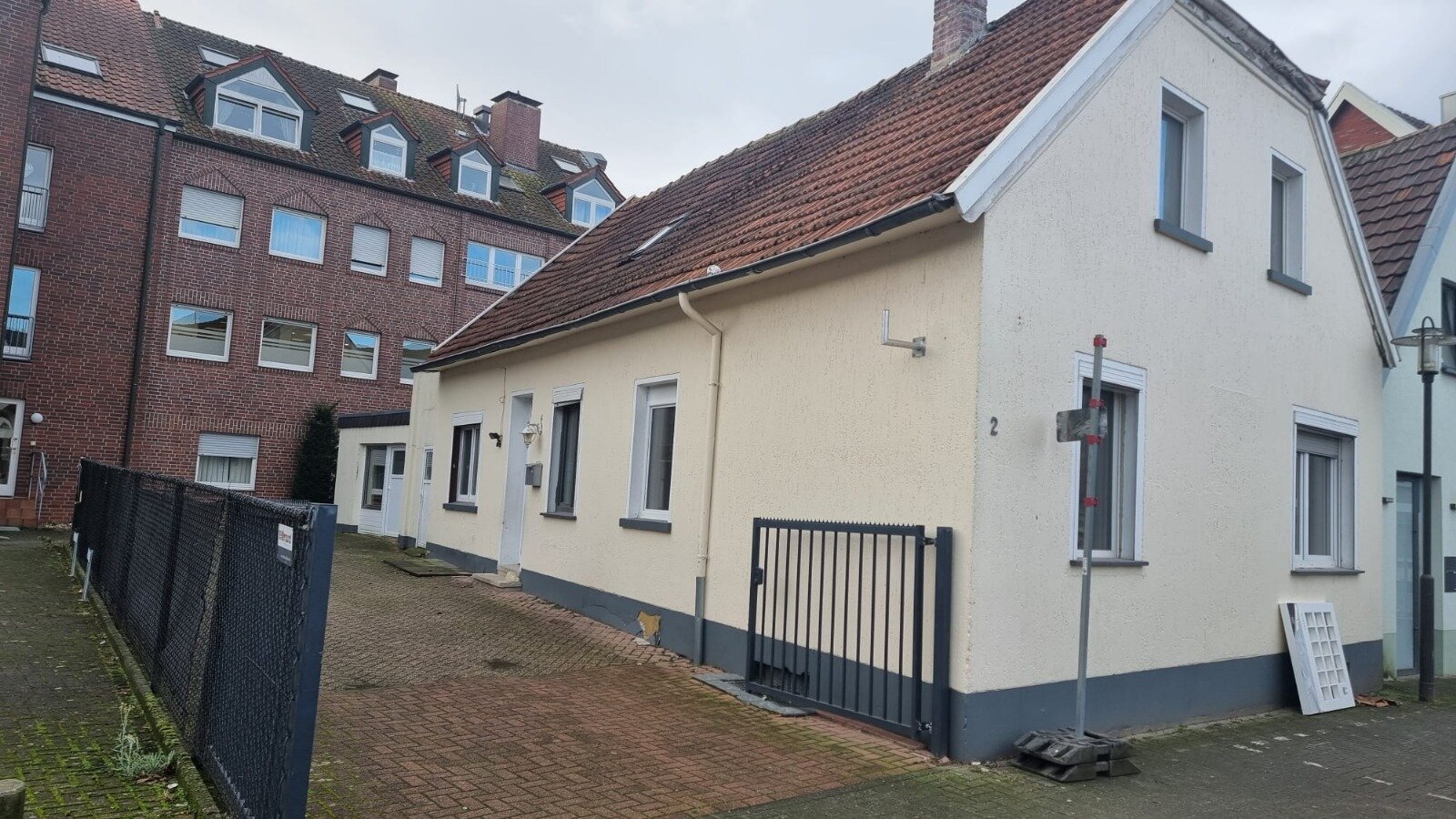 Einfamilienhaus zur Miete 975 € 9 Zimmer 155 m²<br/>Wohnfläche ab sofort<br/>Verfügbarkeit Stegge 2 Innenstadt Vreden 48691