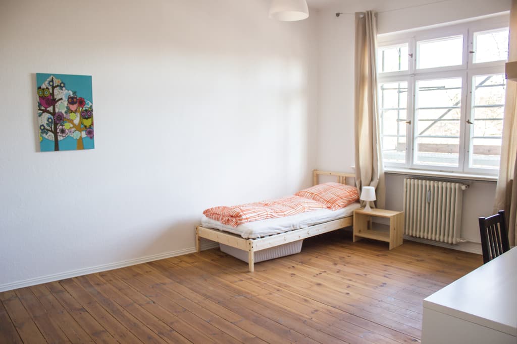 Wohnung zur Miete Wohnen auf Zeit 730 € 6 Zimmer 20 m²<br/>Wohnfläche 04.03.2025<br/>Verfügbarkeit Cunostraße 70 Schmargendorf Berlin 14199