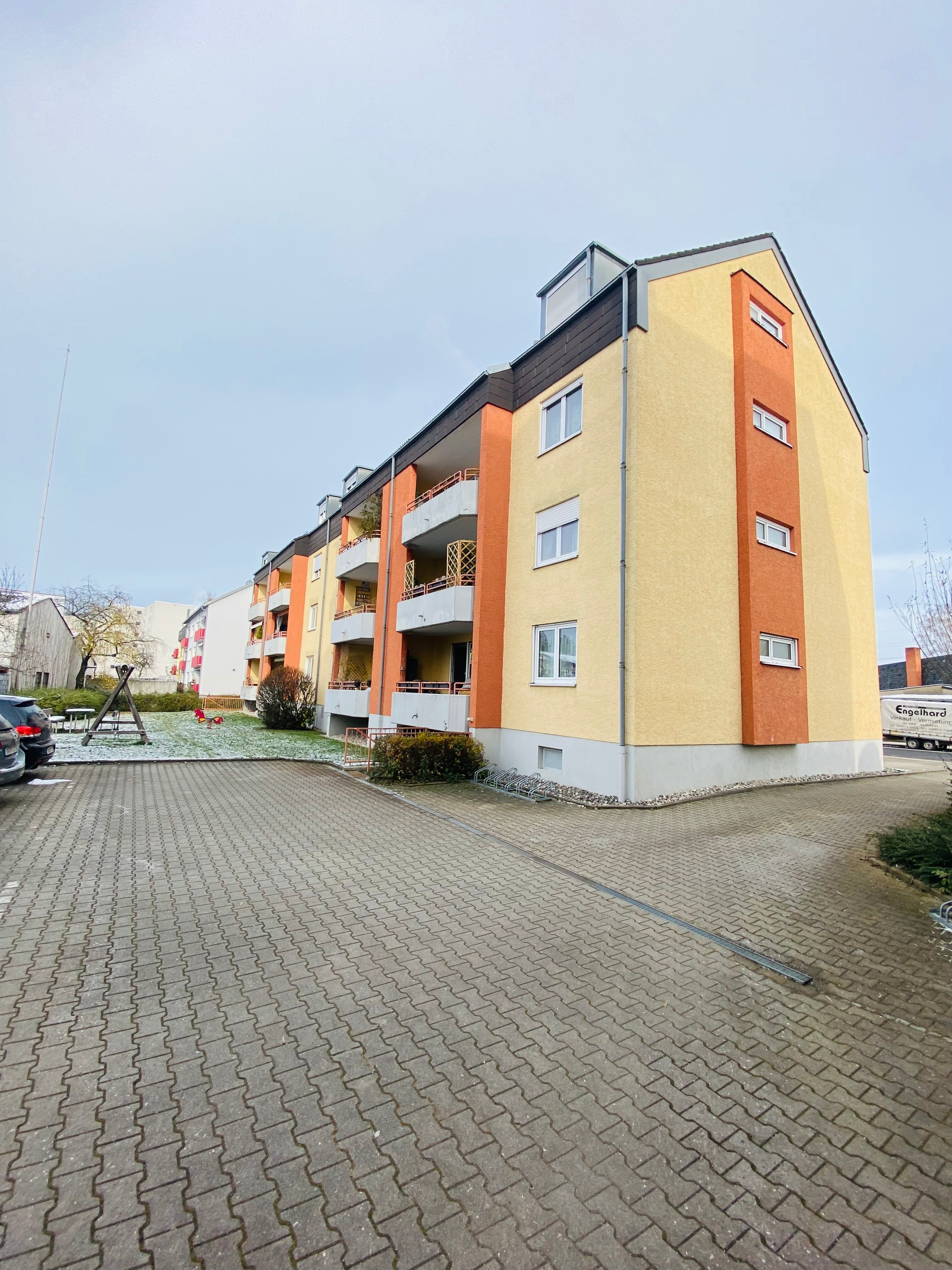 Wohnung zum Kauf provisionsfrei 225.000 € 3 Zimmer 81 m²<br/>Wohnfläche 1.<br/>Geschoss Giechburgblick Bamberg 96052