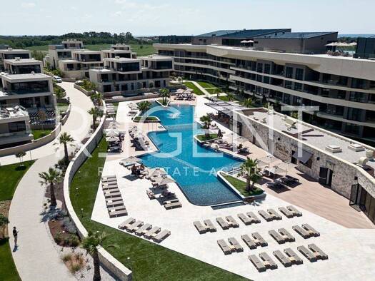 Wohnung zum Kauf 428.800 € 2 Zimmer Geschoss 1/3 Umag 52470