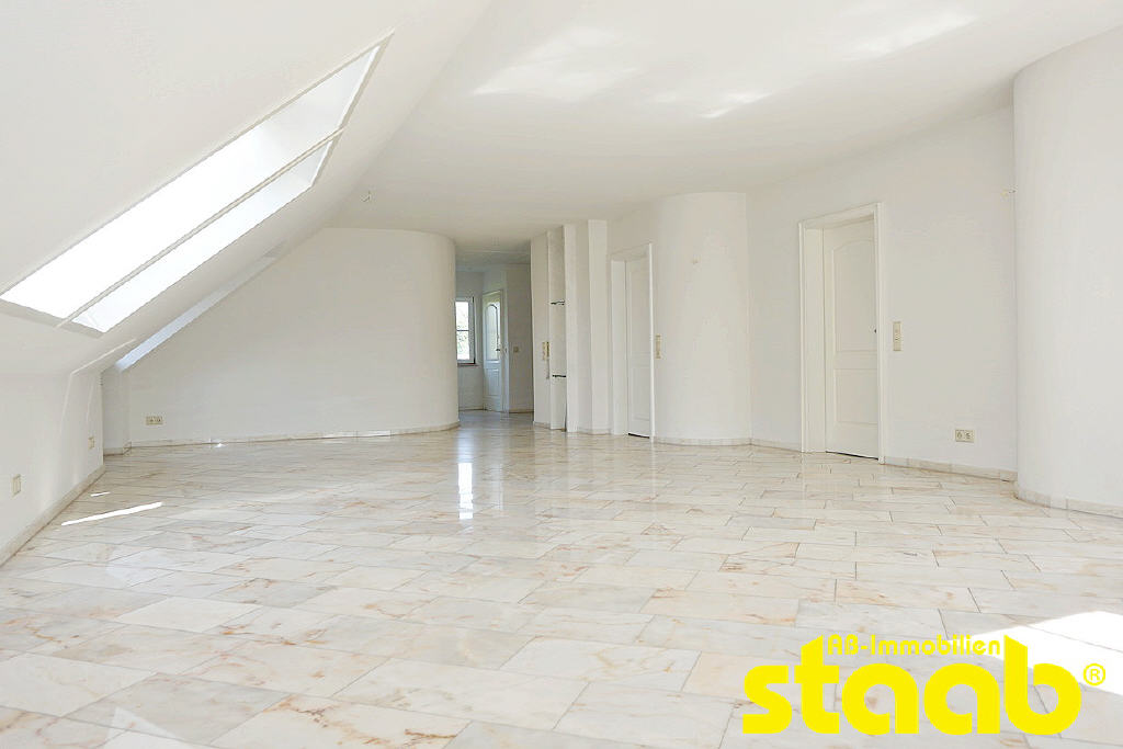 Wohnung zur Miete 1.090 € 3 Zimmer 105 m²<br/>Wohnfläche ab sofort<br/>Verfügbarkeit Stadtmitte Aschaffenburg 63739