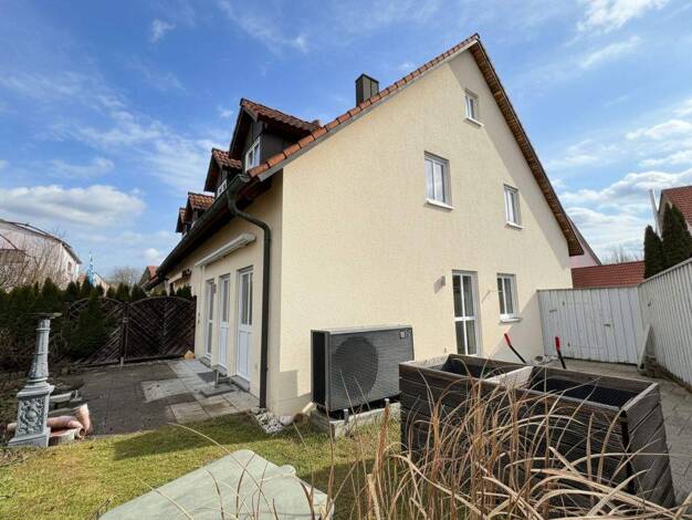 Doppelhaushälfte zum Kauf 395.000 € 4,5 Zimmer 112 m² 356 m² Grundstück Parsberg 92331