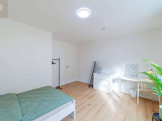 WG-Zimmer zur Miete Wohnen auf Zeit 450 € 15 m² frei ab sofort Kreutzerstraße 68 St Leonhard Nürnberg 90439