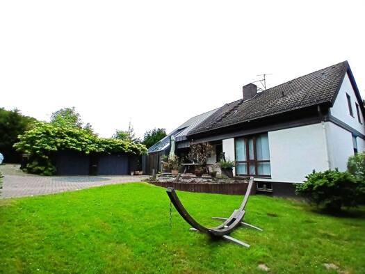 Gewerbeobjekt zum Kauf 599.000 € 7 Zimmer 300 m² 968 m² Grundstück frei ab sofort Weimar Ahnatal 34292