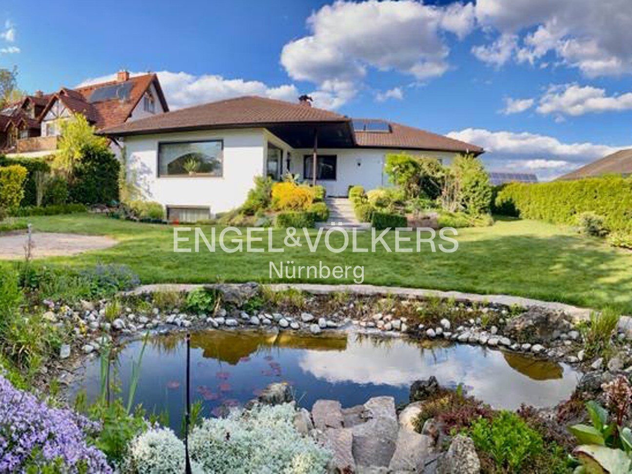 Bungalow zum Kauf 650.000 € 5 Zimmer 140 m²<br/>Wohnfläche 813 m²<br/>Grundstück Günthersbühl Lauf 91207