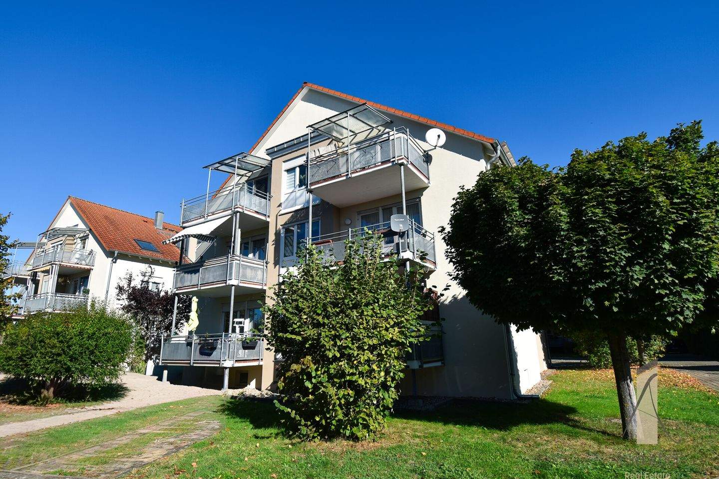 Immobilie in Biederitz - Traumhafte 2-Zimmerwohnung mit Balkon für Eigennutzer oder Kapitalanleger - Bild 0