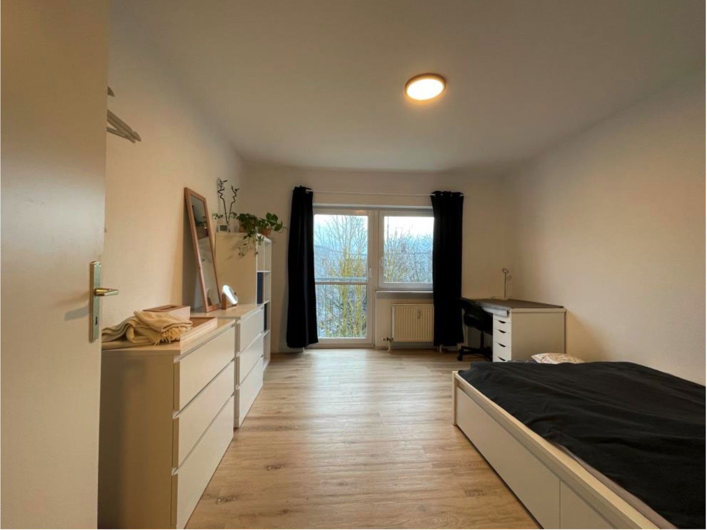 WG-Zimmer zur Miete Wohnen auf Zeit 415 € 22 m²<br/>Wohnfläche 3.<br/>Geschoss 01.12.2024<br/>Verfügbarkeit Godramsteiner Str 50 Landau Landau 76829