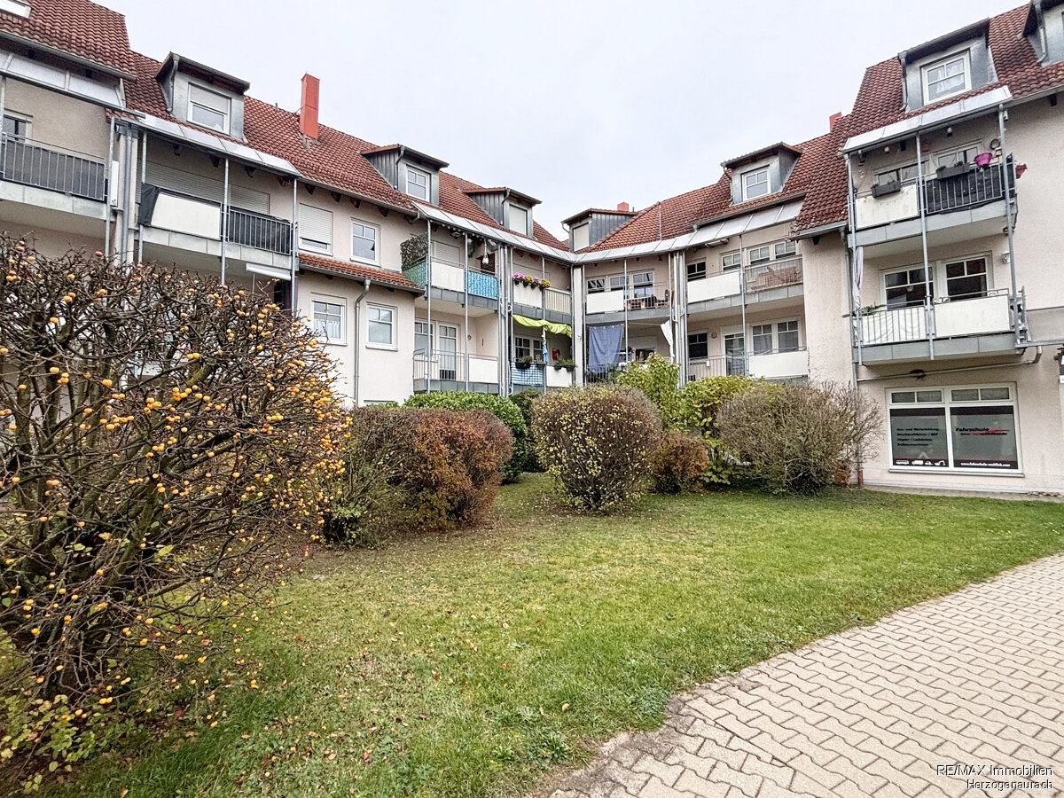 Wohnung zum Kauf 234.000 € 2 Zimmer 58 m²<br/>Wohnfläche 1.<br/>Geschoss Herzogenaurach 19 Herzogenaurach 91074