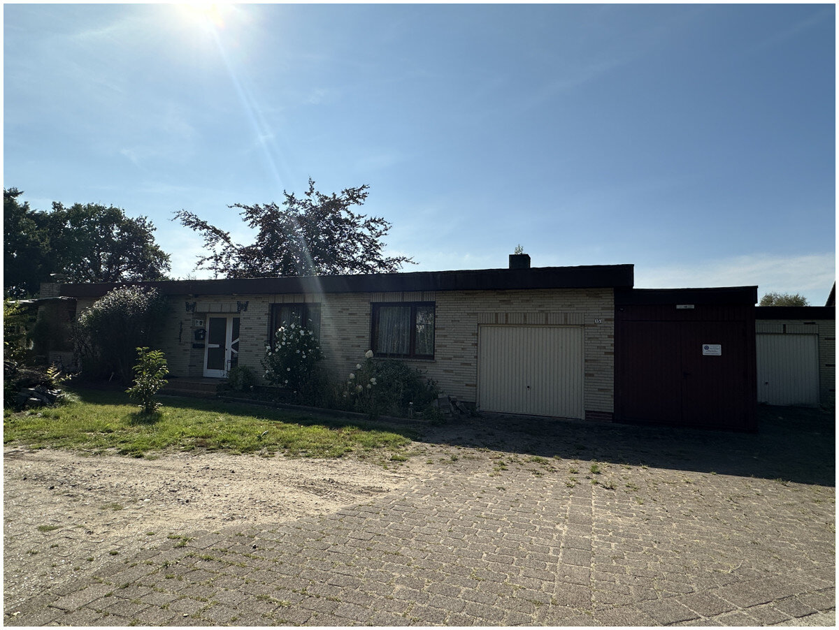 Bungalow zum Kauf 139.000 € 4 Zimmer 96 m²<br/>Wohnfläche 721 m²<br/>Grundstück Hechthausen Hechthausen 21755