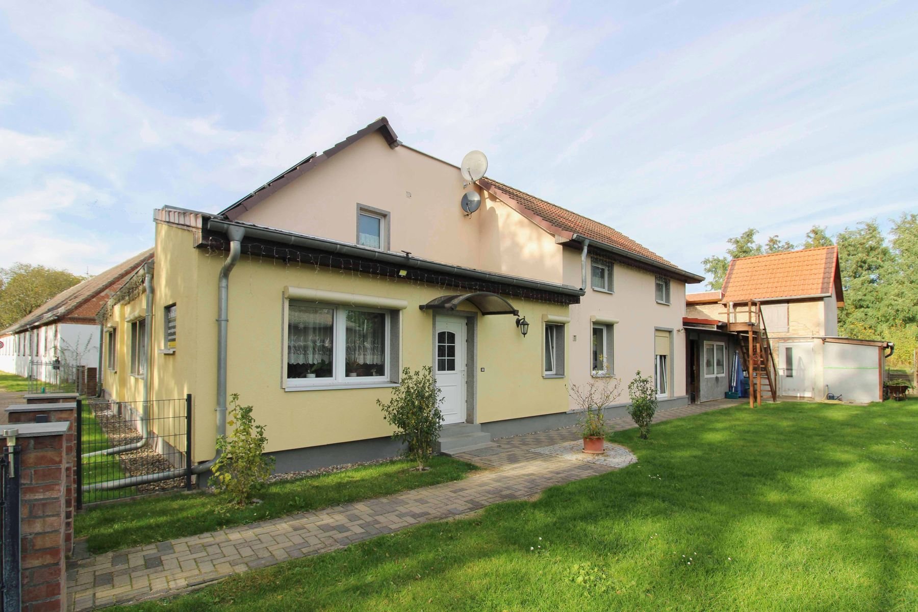 Einfamilienhaus zum Kauf 225.000 € 5 Zimmer 131,8 m²<br/>Wohnfläche 875 m²<br/>Grundstück Königshorst Fehrbellin 16833