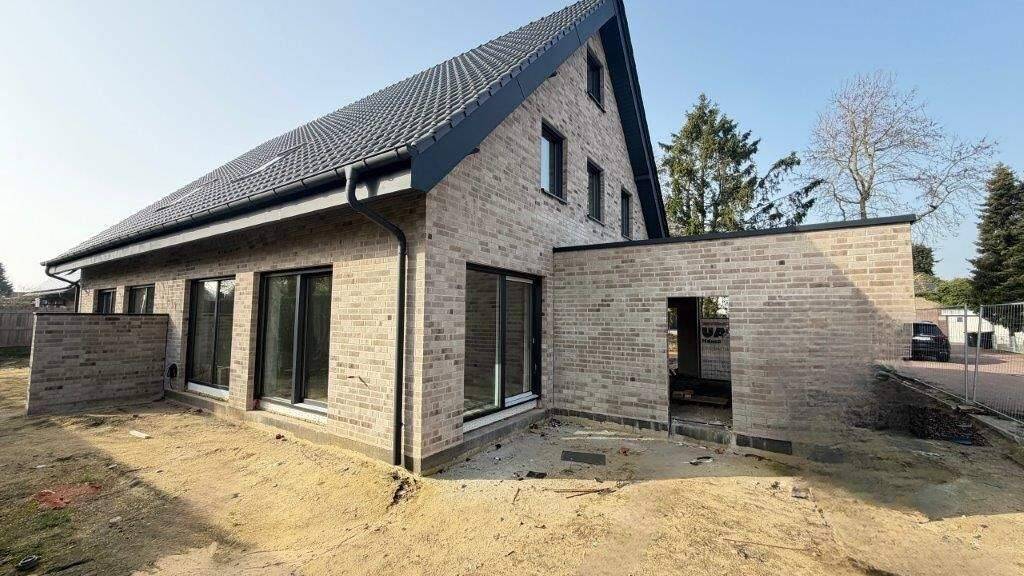 Doppelhaushälfte zur Miete - Erstbezug 1.550 € 4 Zimmer 141 m² 305 m² Grundstück Suderwick Bocholt 46399