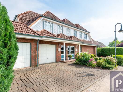 Mehrfamilienhaus zum Kauf provisionsfrei 749.000 € 7 Zimmer 244 m² 862 m² Grundstück Raisdorf Schwentinental 24223