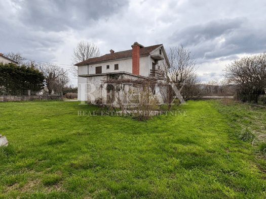 Einfamilienhaus zum Kauf 370.000 € 3 Zimmer 1.086 m² Grundstück Jelenje 51218