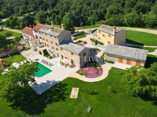Einfamilienhaus zum Kauf 1 € 15 Zimmer 768 m² Grožnjan Grožnjan 52429