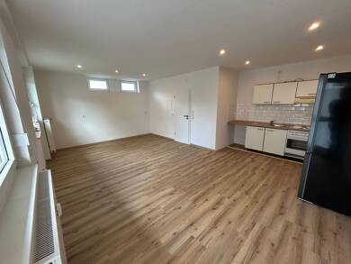 Wohnung zur Miete 350 € 1,5 Zimmer 52 m² Geschoss EG/2 Bromskirchen Bromskirchen 59969