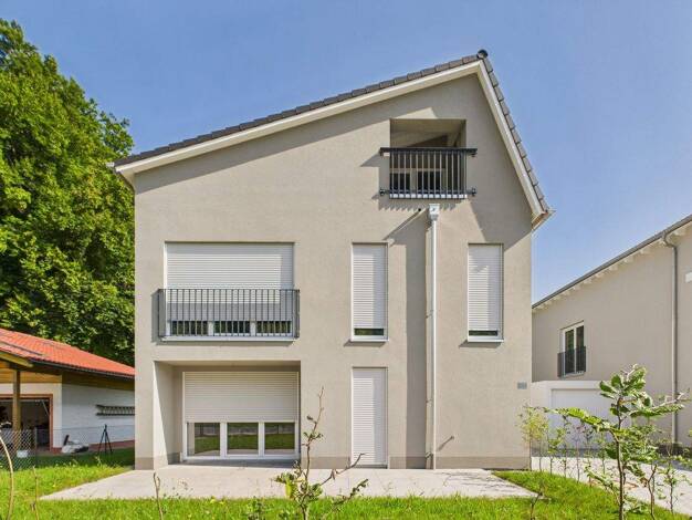 Einfamilienhaus zum Kauf - Erstbezug provisionsfrei 1.098.900 € 6 Zimmer 178 m² 480,5 m² Grundstück Traunstein 83278