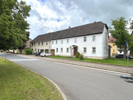 Einfamilienhaus zum Kauf provisionsfrei 140.000 € 8 Zimmer 213 m² 483 m² Grundstück Guthmannshausen 99628