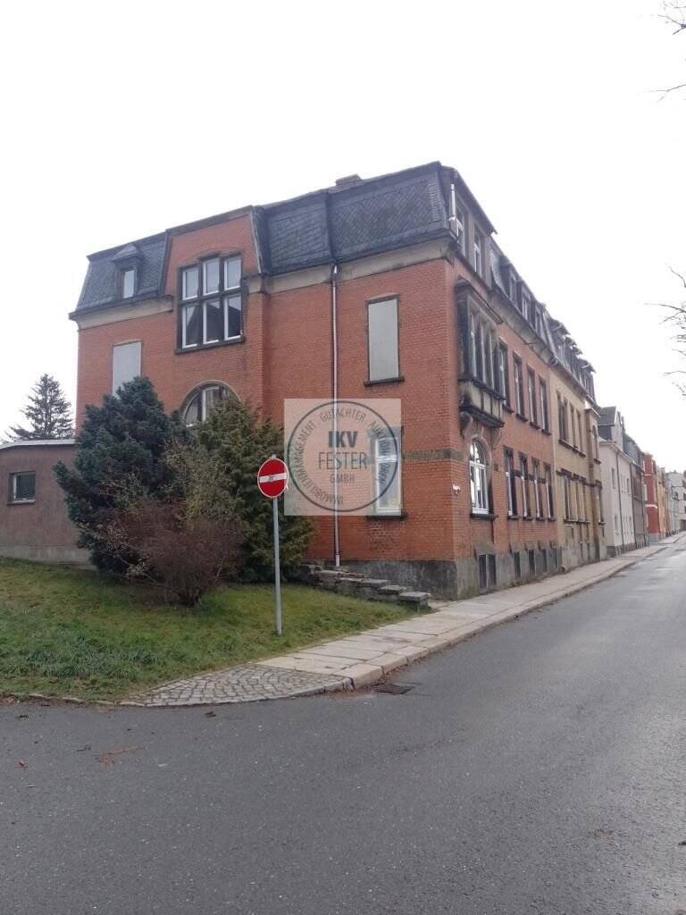 Mehrfamilienhaus zum Kauf 25.000 € 478 m²<br/>Wohnfläche 390 m²<br/>Grundstück ab sofort<br/>Verfügbarkeit Geyer 09468