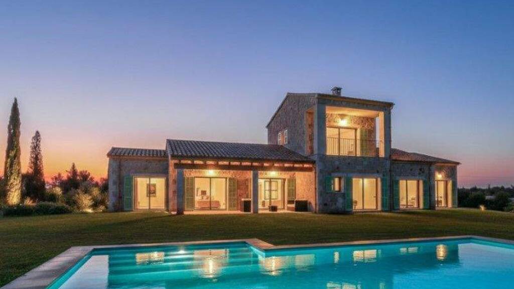 Landhaus zum Kauf 2.490.000 € 5 Zimmer 280 m² 14.000 m² Grundstück Campos 07630