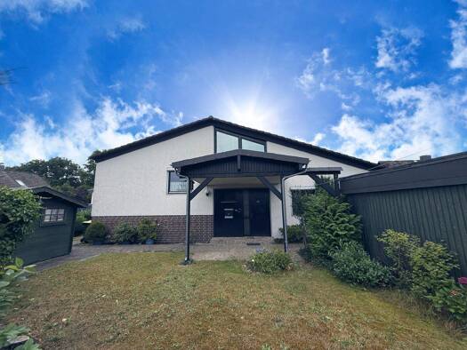 Doppelhaushälfte zum Kauf 199.000 € 5 Zimmer 121,9 m² 517 m² Grundstück Altencelle Celle 29227