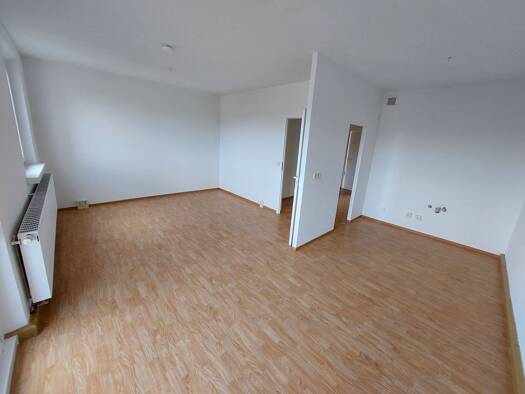 Wohnung zur Miete 271 € 3 Zimmer 54,5 m² 6. Geschoss Otto-Bruchholz-Straße 19 Suhl 98527