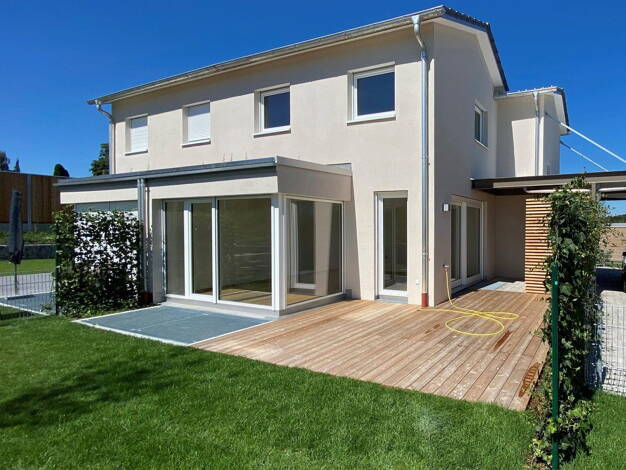 Doppelhaushälfte zur Miete 2.270 € 5 Zimmer 104 m² 183 m² Grundstück frei ab 01.08.2026 Weilheim Weilheim in Oberbayern 82362