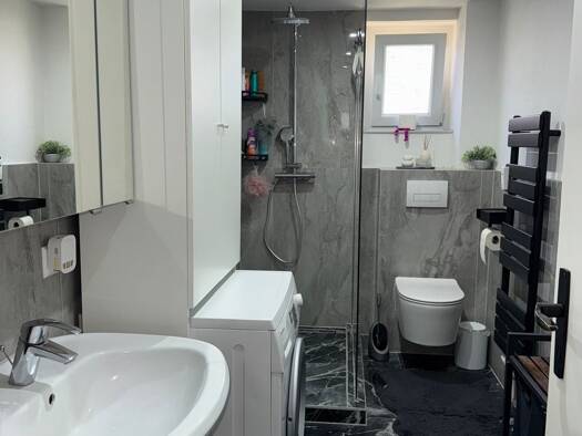 Wohnung zur Miete 700 € 2 Zimmer 52 m² Geschoss 1/3 frei ab 01.10.2026 Aglasterhausen Aglasterhausen 74858