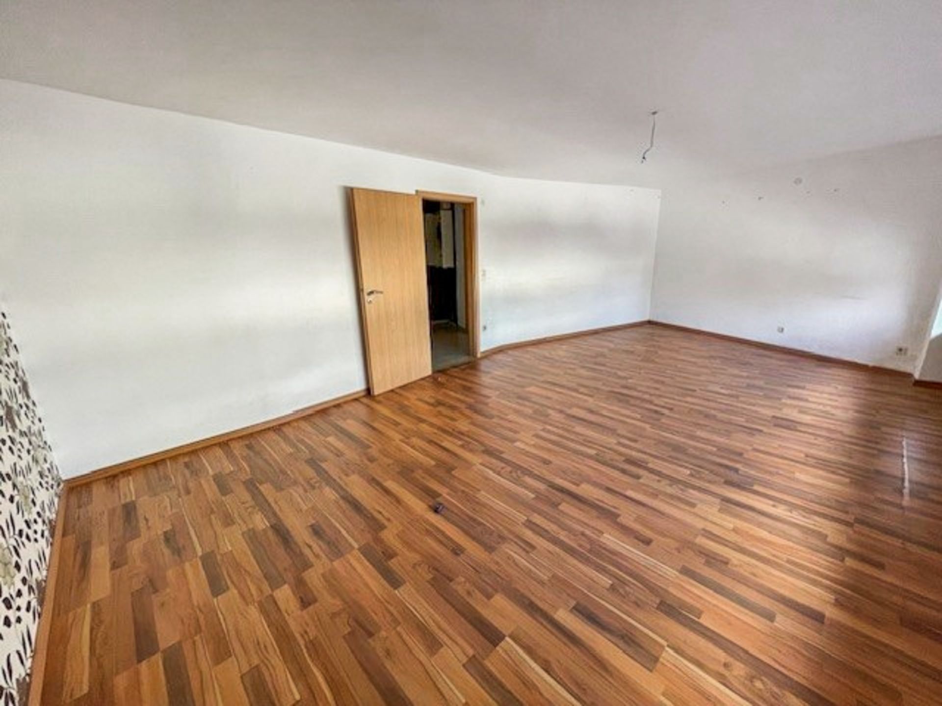 Wohnung zum Kauf 235.000 € 5 Zimmer 135 m²<br/>Wohnfläche 1.<br/>Geschoss Eisenberg Eisenberg (Pfalz) 67304