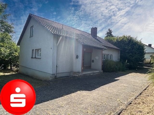 Einfamilienhaus zum Kauf 239.000 € 5 Zimmer 138,4 m²<br/>Wohnfläche 874 m²<br/>Grundstück Ostheim Ostheim 97645