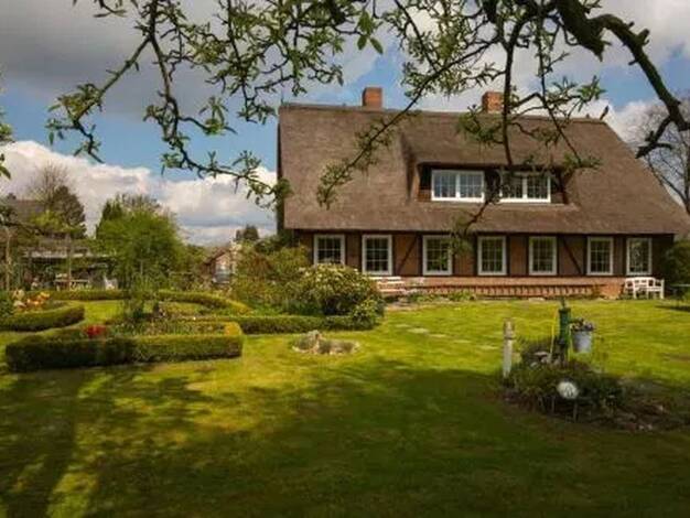 Bauernhaus zum Kauf provisionsfrei 650.000 € 12 Zimmer 210 m² 780 m² Grundstück Dorfstr. 3 Groß Timmendorf Timmendorfer Strand 23669