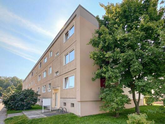 Wohnung zur Miete 416 € 3 Zimmer 70,4 m² 2. Geschoss Peter-Liebig-Hof 9 Königshufen Görlitz 02828