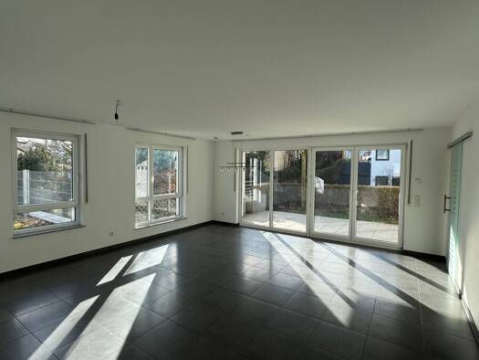 Terrassenwohnung zur Miete 1.300 € 3 Zimmer 85 m² Geschoss EG/2 frei ab sofort Sulzgries Esslingen am Neckar 73733