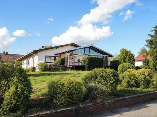 Einfamilienhaus zum Kauf 695.000 € 9 Zimmer 348,5 m² 1.621 m² Grundstück Rohrbach Ober-Ramstadt 64372