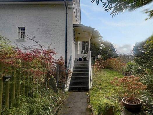 Einfamilienhaus zur Miete 1.300 € 5 Zimmer 100 m² 539 m² Grundstück Heidhausen Essen 45239