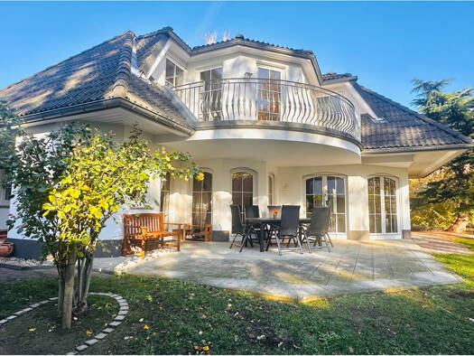 Villa zum Kauf 680.000 € 4 Zimmer 145 m² 950 m² Grundstück Strehla 01616