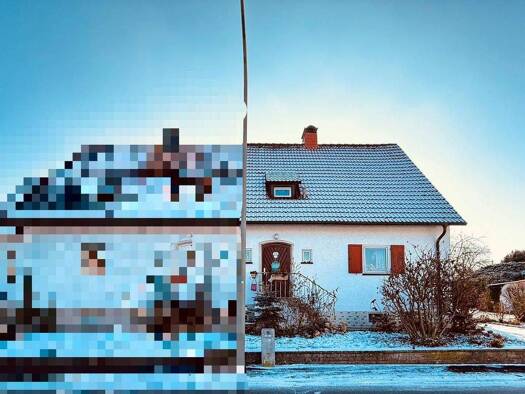 Doppelhaushälfte zum Kauf 120.000 € 5 Zimmer 98,8 m² 890 m² Grundstück frei ab sofort Redwitz Redwitz a.d.Rodach 96257