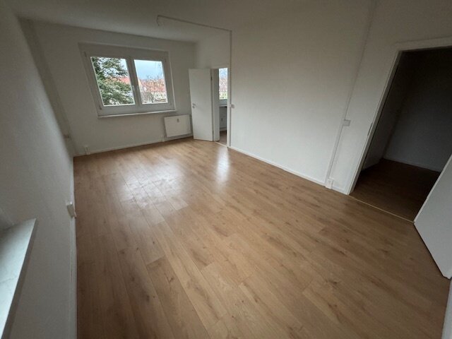 Wohnung zur Miete 208 € 1 Zimmer 32 m²<br/>Wohnfläche 2.<br/>Geschoss ab sofort<br/>Verfügbarkeit Oschatz Oschatz 04758