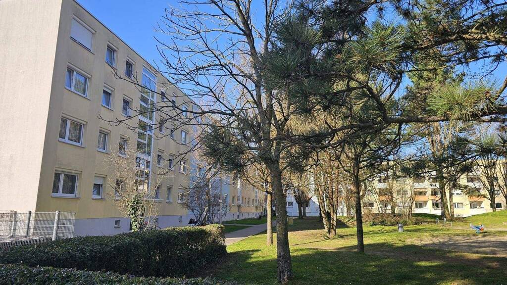 Wohnung zum Kauf als Kapitalanlage geeignet 410.000 € 4 Zimmer 92 m² Weingarten Freiburg im Breisgau 79114