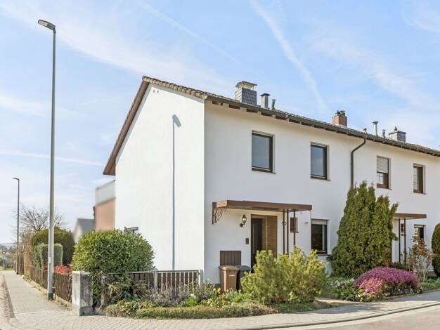 Reihenendhaus zum Kauf 479.000 € 4 Zimmer 110 m² 249 m² Grundstück Schwalbach 65824