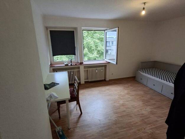 Studio zur Miete 250 € 1 Zimmer 21 m² 2. Geschoss frei ab 01.10.2026 Lindenstraße 37 a Mitte Gladbeck 45964