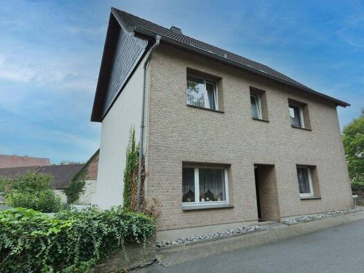 Einfamilienhaus zum Kauf 299.000 € 6 Zimmer 160 m² 417 m² Grundstück Neuenbeken Paderborn / Neuenbeken 33100