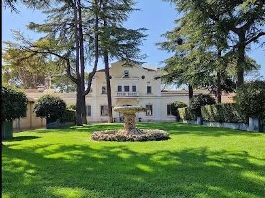 Herrenhaus zum Kauf 2.930 m² 75.000 m² Grundstück Via della Longarina Guidonia Montecelio 00012