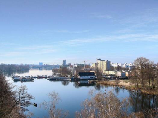 Wohnung zur Miete 1.100 € 2 Zimmer 57 m² 6. Geschoss frei ab 15.04.2026 Spandau Berlin 13587