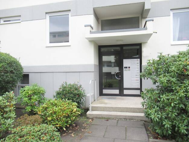 Wohnung zur Miete 1.300 € 3 Zimmer 2. Geschoss frei ab sofort Radio Bremen Bremen 28211