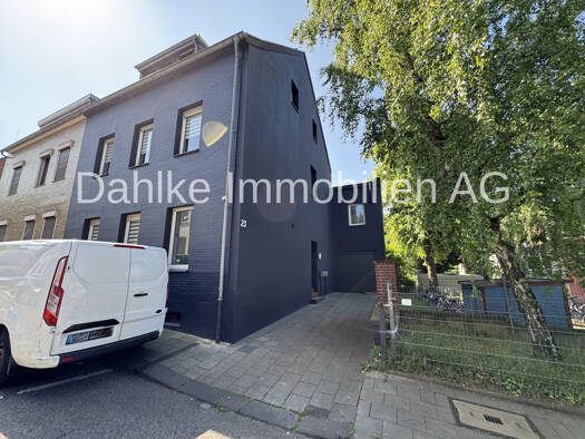 Einfamilienhaus zum Kauf 469.000 € 8 Zimmer 242 m² 785 m² Grundstück Mönchengladbach / Odenkirchen 41199