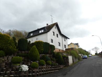 Mehrfamilienhaus zum Kauf provisionsfrei 203.000 € 6 Zimmer 180 m² 1.326 m² Grundstück Pfaffenhausen Jossgrund 63637